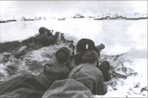 Иллюстрация к книге — Хроника окружения. Демянск и Харьков [i_017.jpg]