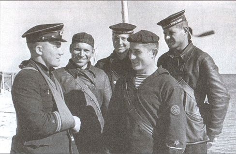 Иллюстрация к книге — У стен Ленинграда [i_018.jpg]