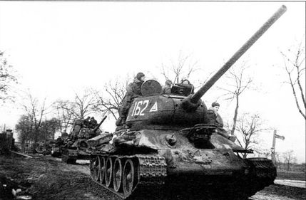 Иллюстрация к книге — У стен Берлина [i_018.jpg]