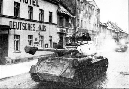 Иллюстрация к книге — У стен Берлина [i_029.jpg]