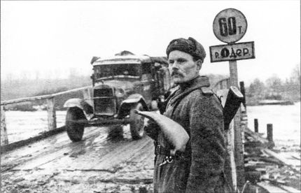 Иллюстрация к книге — У стен Берлина [i_032.jpg]