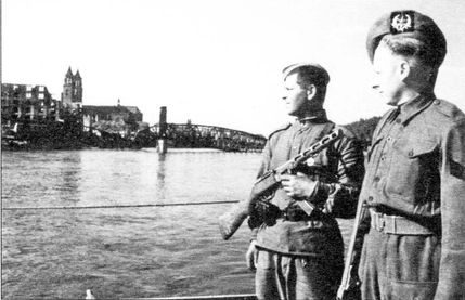 Иллюстрация к книге — У стен Берлина [i_037.jpg]