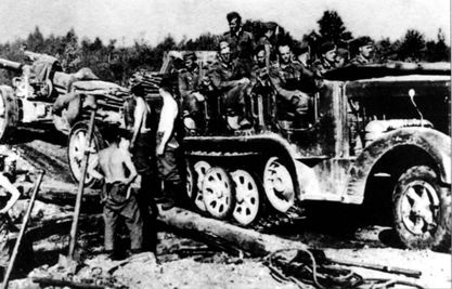 Иллюстрация к книге — Трагедия Брестской крепости. Антология подвига. Боевые действия 22 июня - 23 июля 1941 года [i_076.jpg]