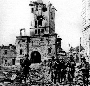 Иллюстрация к книге — Трагедия Брестской крепости. Антология подвига. Боевые действия 22 июня - 23 июля 1941 года [i_083.jpg]