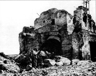 Иллюстрация к книге — Трагедия Брестской крепости. Антология подвига. Боевые действия 22 июня - 23 июля 1941 года [i_123.jpg]