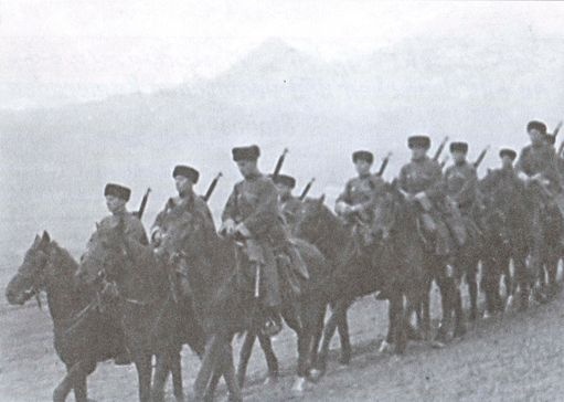 Иллюстрация к книге — Стоять насмерть! [i_019.jpg]