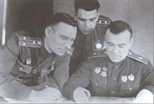 Иллюстрация к книге — Испытание огнем [i_032.jpg]