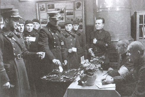 Иллюстрация к книге — Запад - Восток [i_011.jpg]