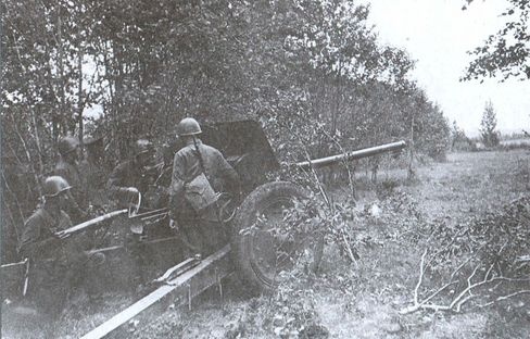 Иллюстрация к книге — Запад - Восток [i_013.jpg]