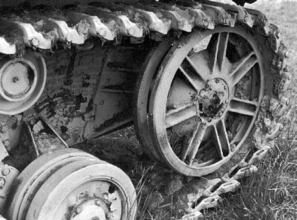 Иллюстрация к книге — Средний танк PZ.IV. «Рабочая лошадка» Панцерваффе [i_063.jpg]