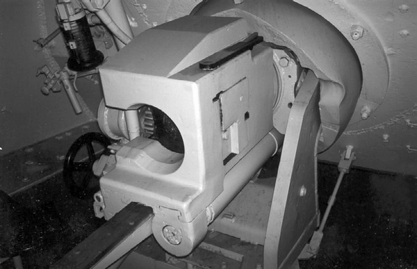 Иллюстрация к книге — Средний танк PZ.IV. «Рабочая лошадка» Панцерваффе [i_112.jpg]