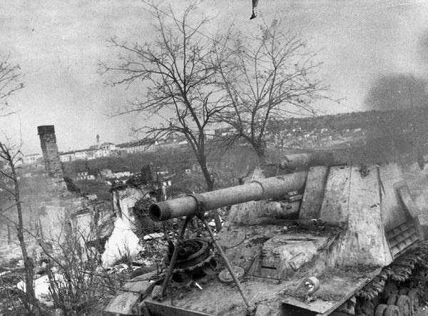 Иллюстрация к книге — Средний танк PZ.IV. «Рабочая лошадка» Панцерваффе [i_124.jpg]