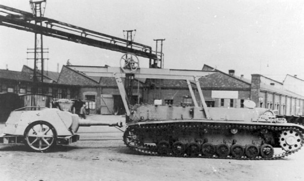 Иллюстрация к книге — Средний танк PZ.IV. «Рабочая лошадка» Панцерваффе [i_134.jpg]