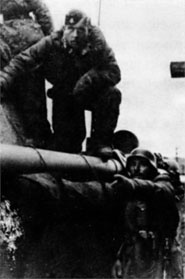 Иллюстрация к книге — Войска СС без грифа секретности [_0040.jpg]