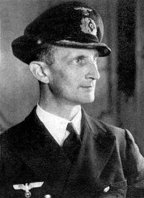 Иллюстрация к книге — Кригсмарине. Военно-морской флот Третьего рейха [i_032.jpg]