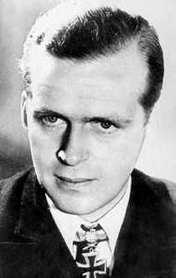 Иллюстрация к книге — Кригсмарине. Военно-морской флот Третьего рейха [i_037.jpg]