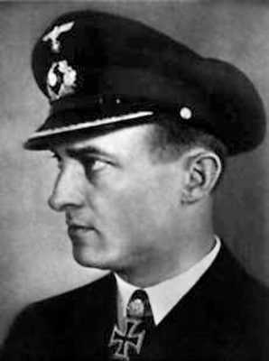 Иллюстрация к книге — Кригсмарине. Военно-морской флот Третьего рейха [i_080.jpg]