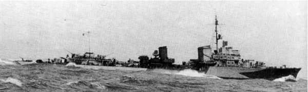 Иллюстрация к книге — Кригсмарине. Военно-морской флот Третьего рейха [i_117.jpg]