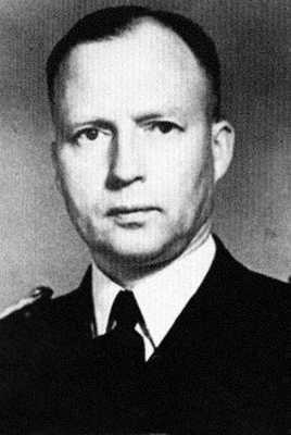 Иллюстрация к книге — Кригсмарине. Военно-морской флот Третьего рейха [i_144.jpg]