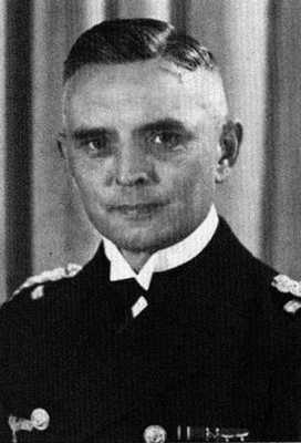 Иллюстрация к книге — Кригсмарине. Военно-морской флот Третьего рейха [i_145.jpg]