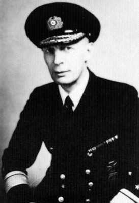 Иллюстрация к книге — Кригсмарине. Военно-морской флот Третьего рейха [i_161.jpg]