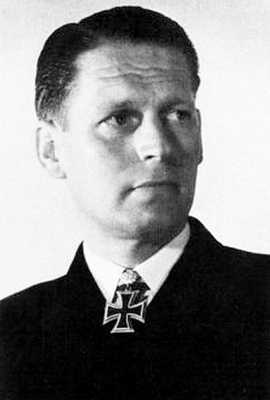 Иллюстрация к книге — Кригсмарине. Военно-морской флот Третьего рейха [i_220.jpg]