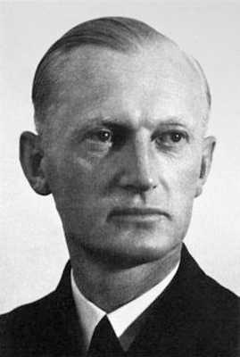 Иллюстрация к книге — Кригсмарине. Военно-морской флот Третьего рейха [i_232.jpg]