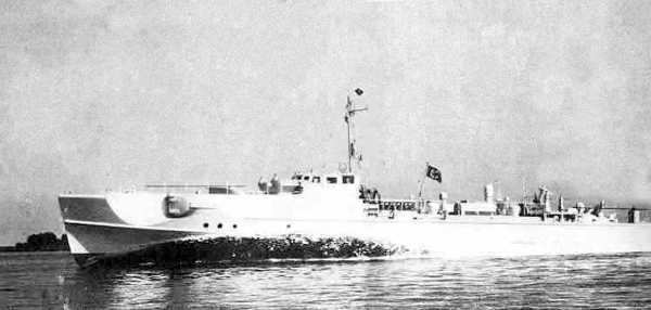 Иллюстрация к книге — Кригсмарине. Военно-морской флот Третьего рейха [i_264.jpg]