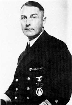 Иллюстрация к книге — Кригсмарине. Военно-морской флот Третьего рейха [i_275.jpg]