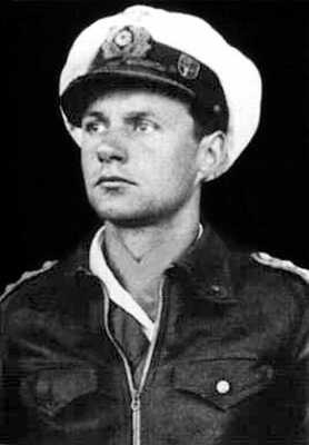 Иллюстрация к книге — Кригсмарине. Военно-морской флот Третьего рейха [i_287.jpg]