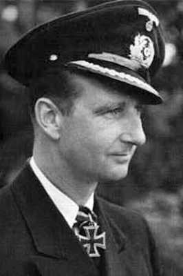 Иллюстрация к книге — Кригсмарине. Военно-морской флот Третьего рейха [i_290.jpg]