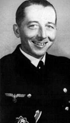 Иллюстрация к книге — Кригсмарине. Военно-морской флот Третьего рейха [i_303.jpg]