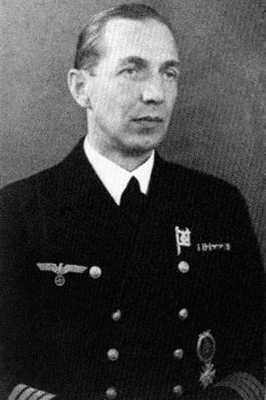 Иллюстрация к книге — Кригсмарине. Военно-морской флот Третьего рейха [i_309.jpg]