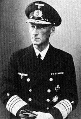 Иллюстрация к книге — Кригсмарине. Военно-морской флот Третьего рейха [i_313.jpg]