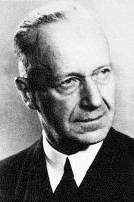 Иллюстрация к книге — Кригсмарине. Военно-морской флот Третьего рейха [i_328.jpg]