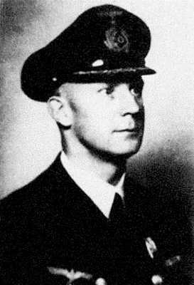 Иллюстрация к книге — Кригсмарине. Военно-морской флот Третьего рейха [i_340.jpg]