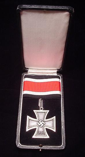 Иллюстрация к книге — Железный крест. Самая известная военная награда Второй мировой войны [i_040.jpg]