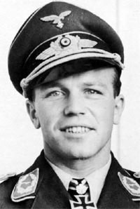 Иллюстрация к книге — Железный крест. Самая известная военная награда Второй мировой войны [i_077.jpg]