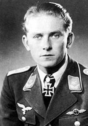 Иллюстрация к книге — Железный крест. Самая известная военная награда Второй мировой войны [i_099.jpg]