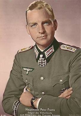 Иллюстрация к книге — Железный крест. Самая известная военная награда Второй мировой войны [i_220.jpg]