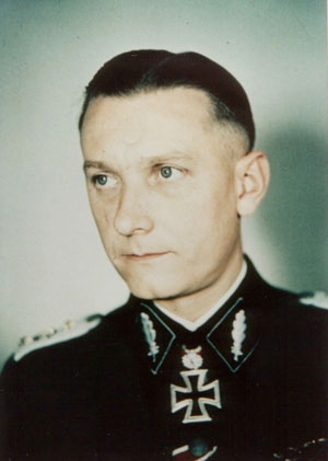 Иллюстрация к книге — Железный крест. Самая известная военная награда Второй мировой войны [i_326.jpg]