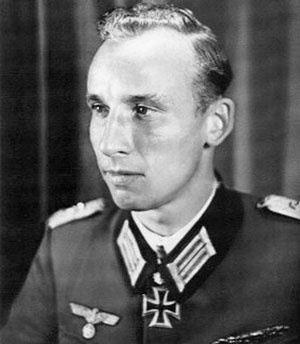 Иллюстрация к книге — Железный крест. Самая известная военная награда Второй мировой войны [i_441.jpg]