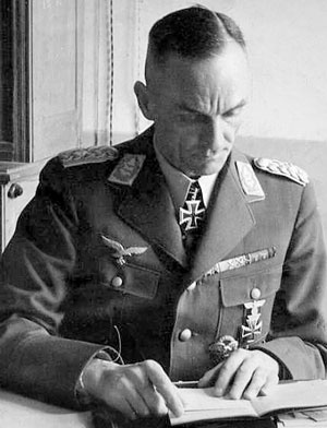 Иллюстрация к книге — Железный крест. Самая известная военная награда Второй мировой войны [i_475.jpg]