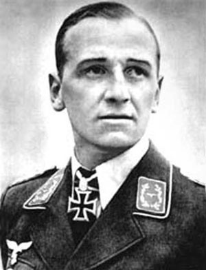 Иллюстрация к книге — Железный крест. Самая известная военная награда Второй мировой войны [i_788.jpg]