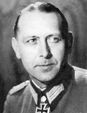 Иллюстрация к книге — Железный крест. Самая известная военная награда Второй мировой войны [i_869.jpg]