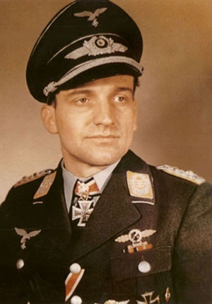 Иллюстрация к книге — Железный крест. Самая известная военная награда Второй мировой войны [i_926.jpg]