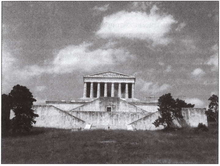 Иллюстрация к книге — Замки баварского короля [i_016.jpg]