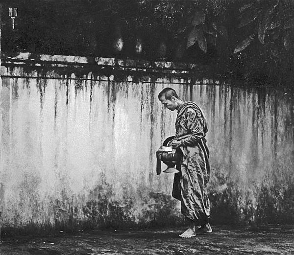 Иллюстрация к книге — Всеобщая история религий мира [_387.jpg]