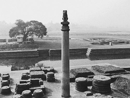 Иллюстрация к книге — Всеобщая история религий мира [_391.jpg]