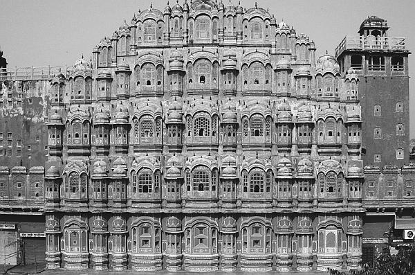 Иллюстрация к книге — Всеобщая история религий мира [_410.jpg]